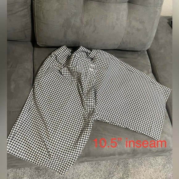 Nike Golf Shorts with real POCKETS!! - Picture 5 of 7